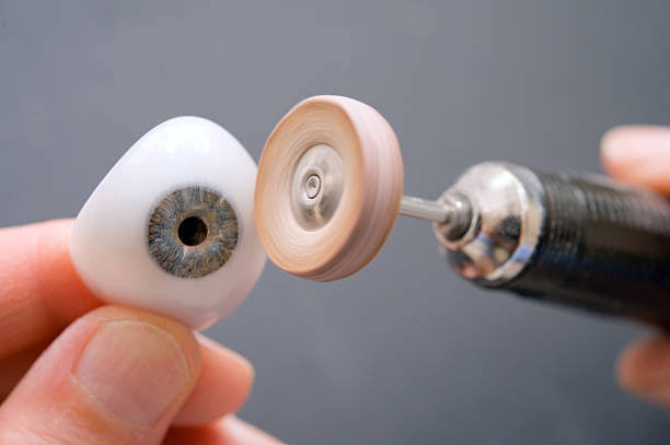 Prosthetic eye